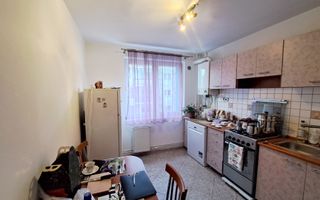Apartament 2 camere, zona Liceului Onisifor Ghibu, etaj intermediar - Poză 8