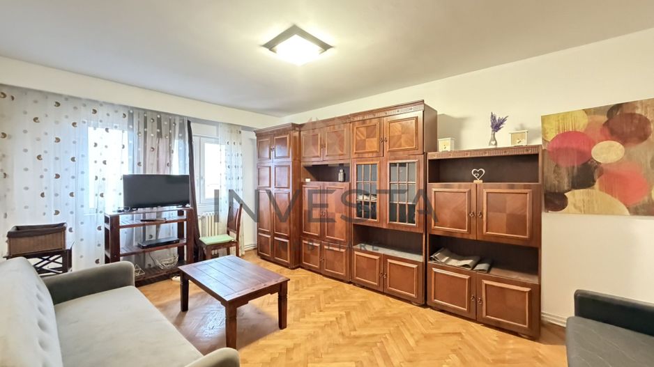 Apartament cu 3 camere si garaj- Strada Trascaului - Poză 2