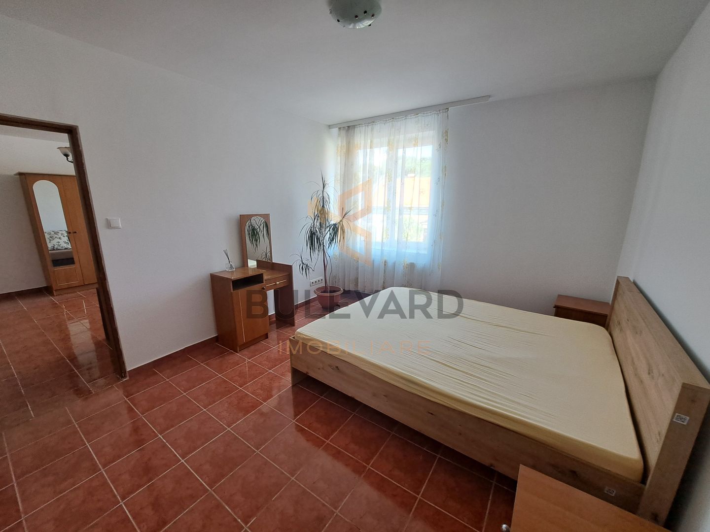 Apartament 2 camere, zona centrala, inceputul strazii Horea - Poză 6