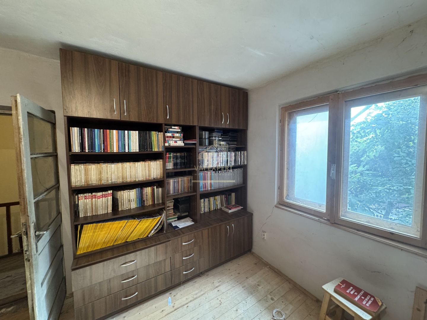 VILA 6 CAMERE, CAMPULUNG, TEREN 196 MP - Poză 13