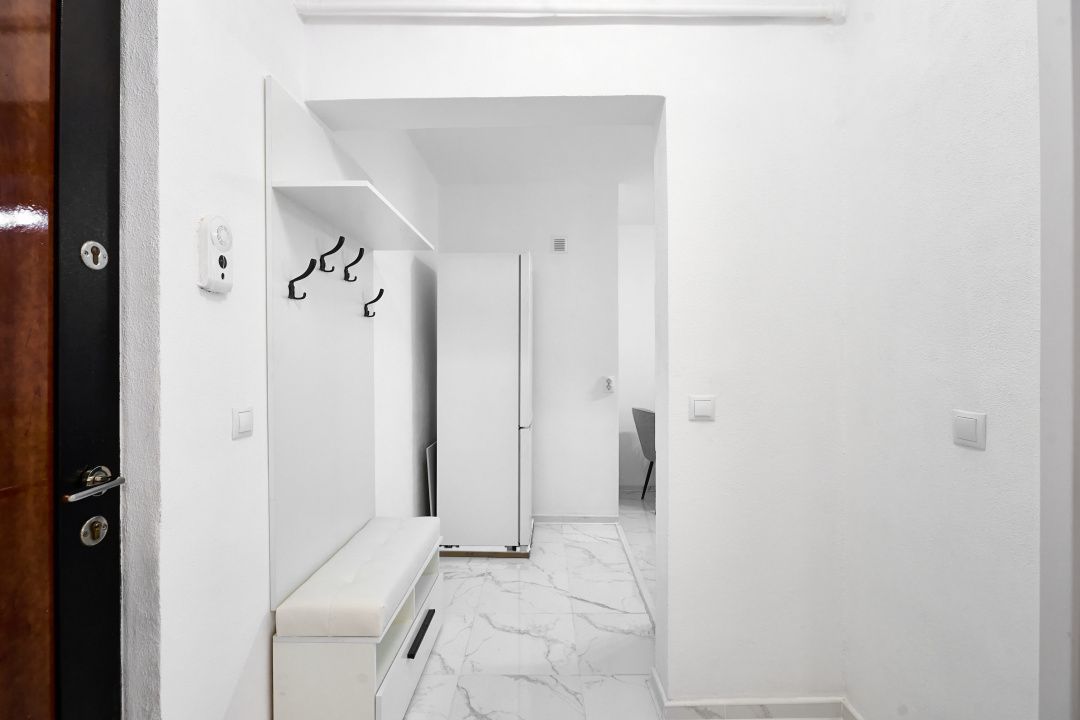 Apartament Gavana, 4 camere, etaj 1, renovat recent , zona Piata-0% comision - Poză 13