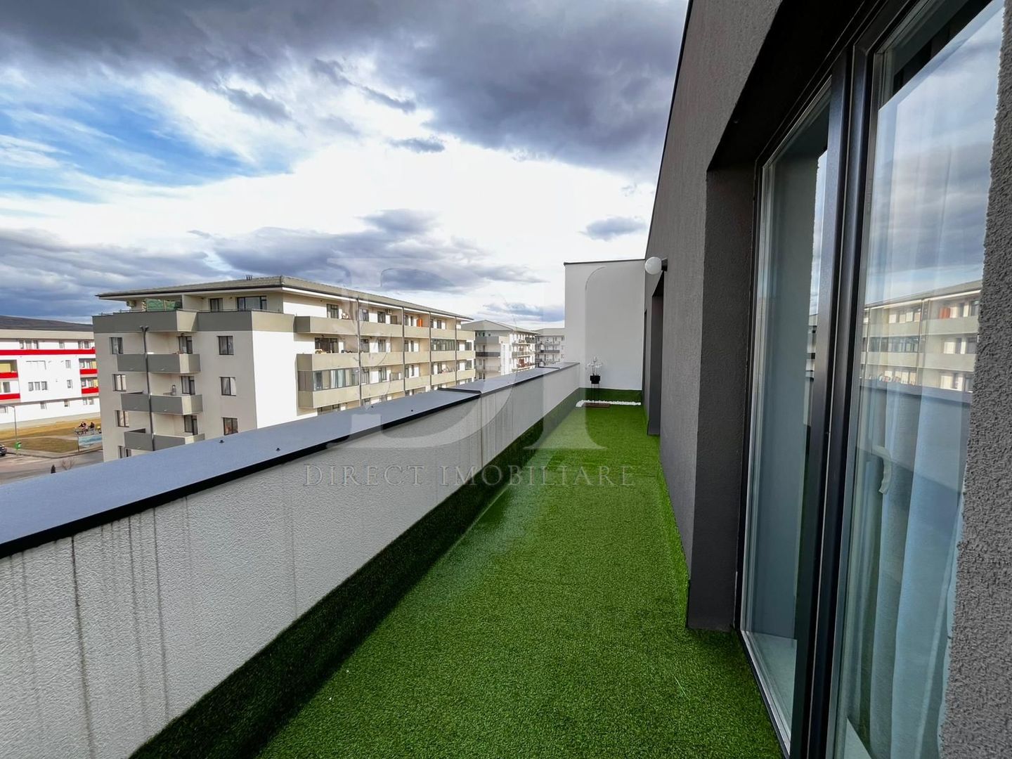 Apartament ultramodern  / Zona Terra - Poză 22