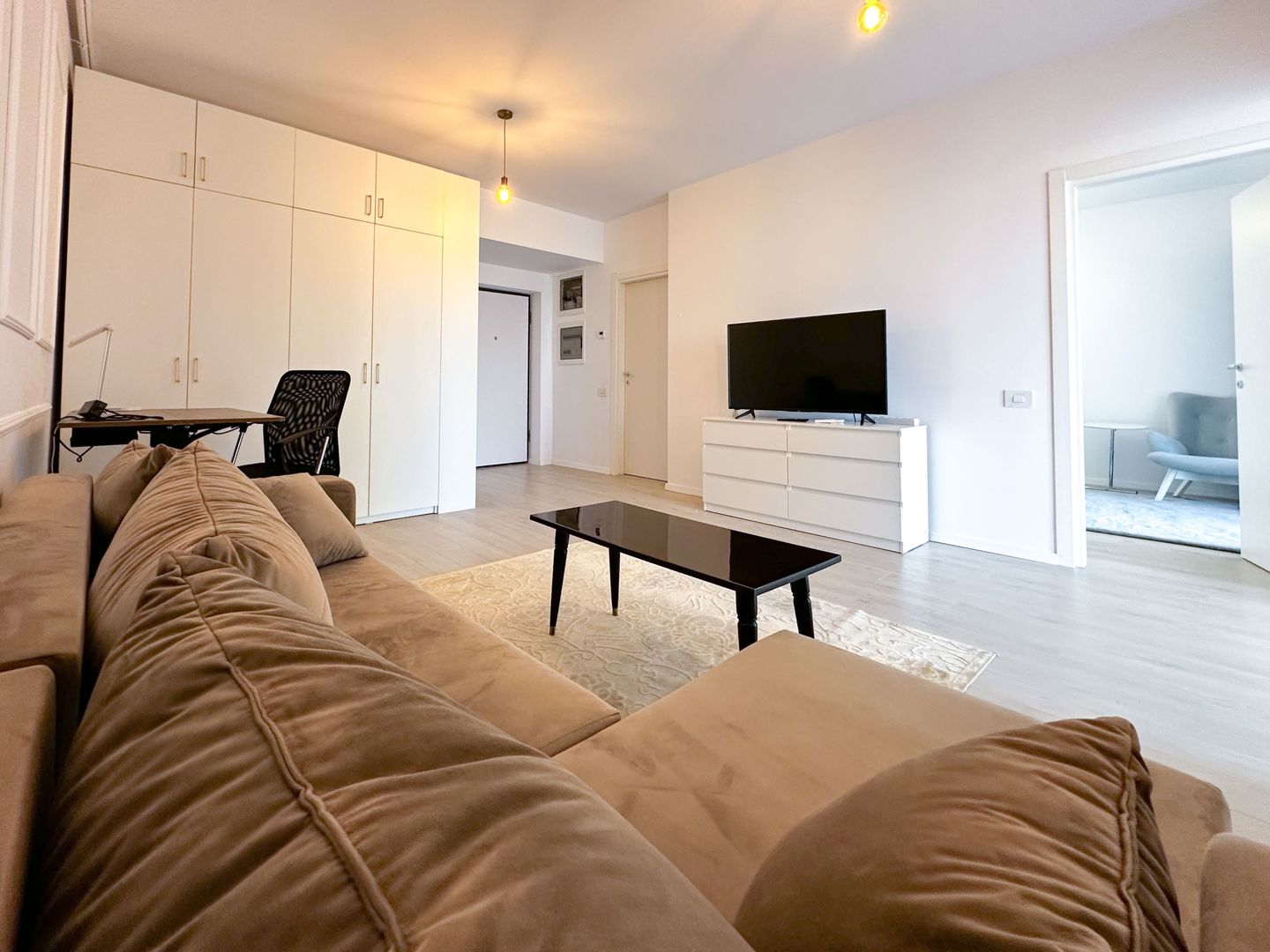 Chirie I Apartament 2 camere I Sisesti I Panorama Lake - Poză 1