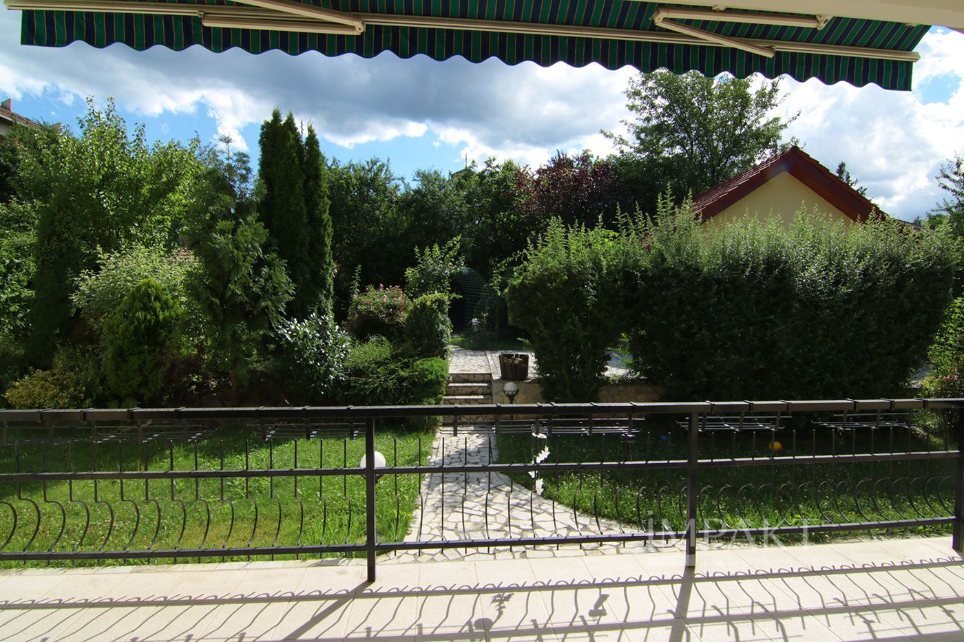 Casa individuala situata la 2 minute de Parcul Engels ! - Poză 45