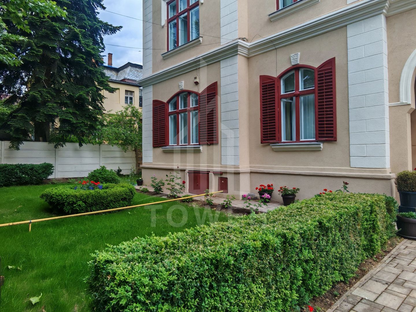 De închiriat – Parter de vilă în una dintre cele mai apreciate zone din Sibiu - Poză 1