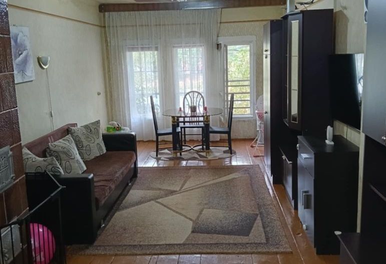 Sinaia | 2 Camere | Vedere spre Bega. - Poză 1