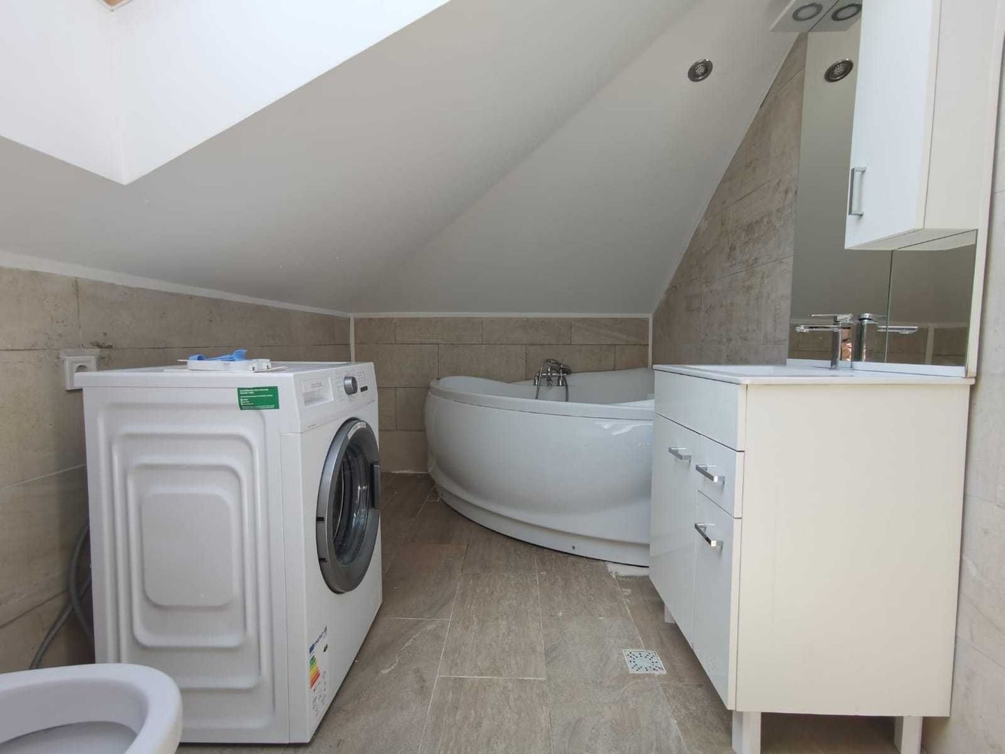 Apartament cu 3 camere decomandat | 61 mp | Floresti - Poză 8