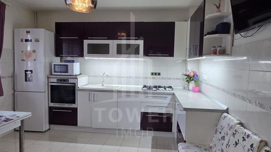 Apartament la casă de închiriat  parter, 70 mp utili Șelimbăr, zona Pictor Brana - Poză 4