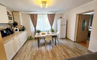 Casa 4 camere, 2 bai, 2 bucatarii, 1050 mp teren, zona Centru - Poză 5