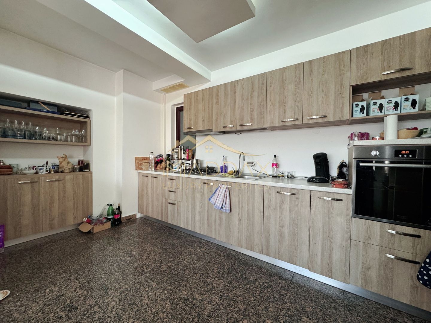 Apartament Elegant de Vânzare – 5 Camere/ 3 Băi, *Arcul de Triumf* - Poză 24