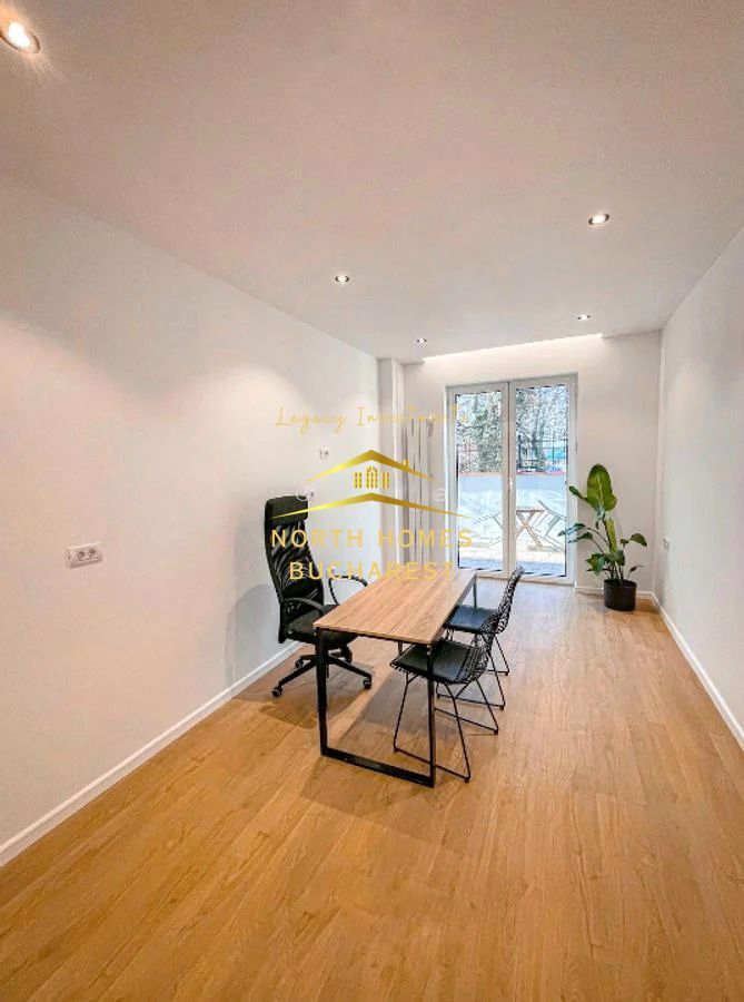 Apartament generos, 4 camere, terasa si doua locuri de parcare, Piata Victoriei - Poză 3