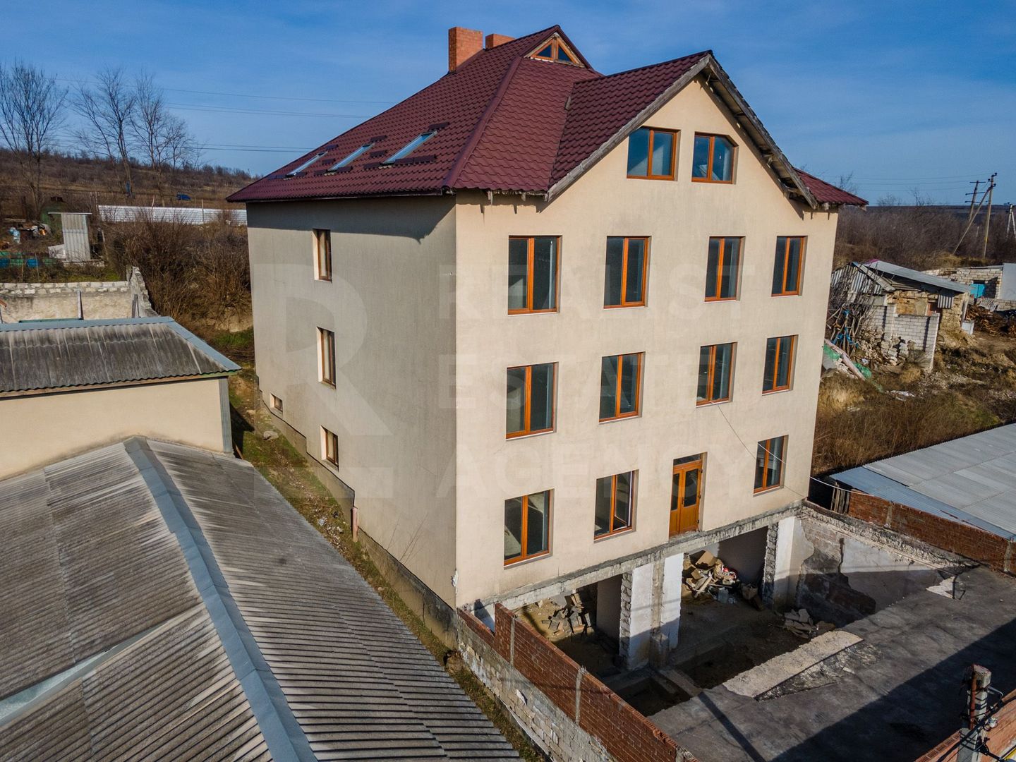 Vânzare, casă, 4 nivele, 1000 mp, str. Tinereții, Vatra - Poză 1
