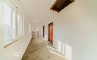 Casa cu 3 camere, garaj și teren de 569 mp, Confecții, comision 0% - Poză 13