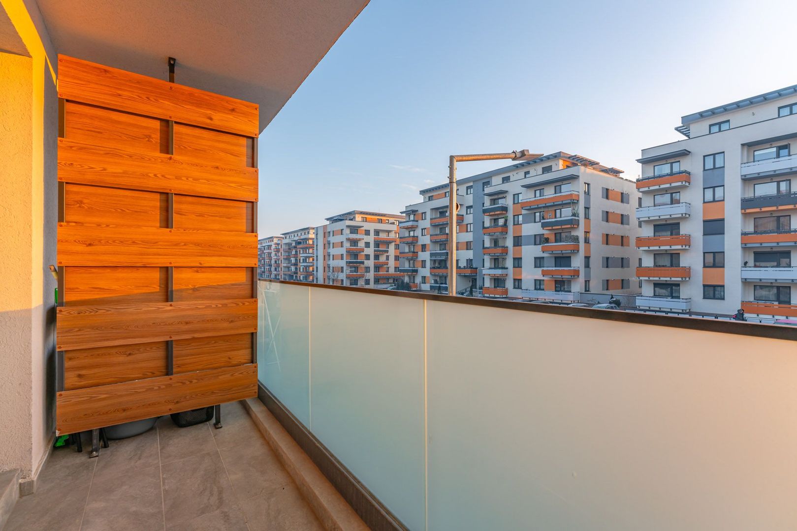 Apartament 2 camere de închiriat în Maurer Villas cu loc de parcare - Poză 9