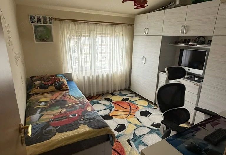 Apartament 3 camere,Mansarda, Zona Dambovita, Mobilat si Utilat complet - Poză 5