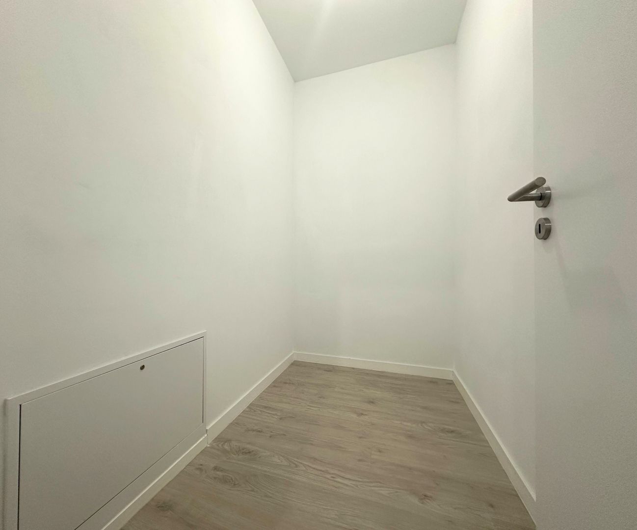 Apartament tip studio de vânzare lângă Paradisul Acvatic cu parcare si boxa - Poză 17