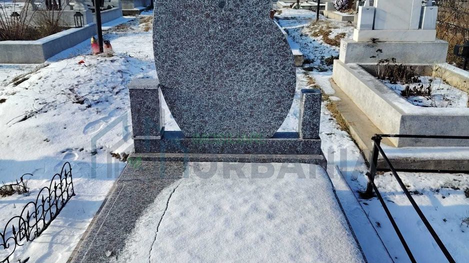 Loc de veci cimitirul Sf. Petru și Pavel - Poză 3