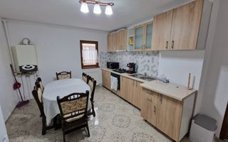Apartament  camere Girocului etaj 2 cu centrala - Poză 4
