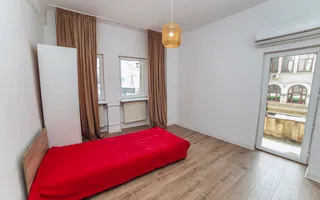 Apartament 4 camere renovat, central, ideal rezidențial sau activitate business - Poză 13