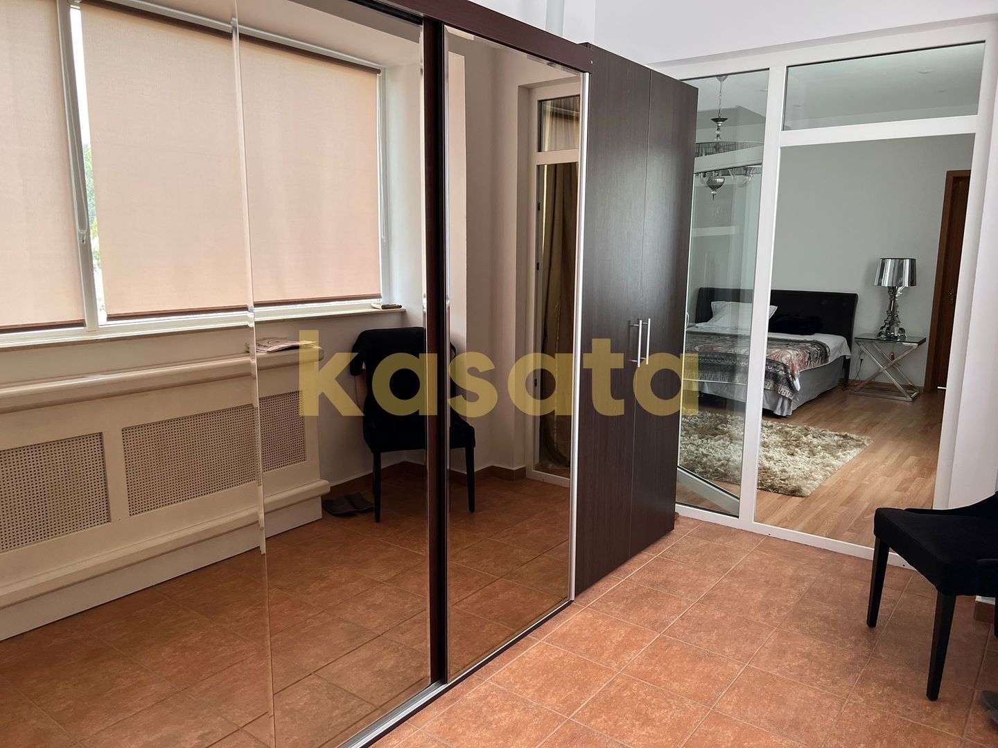 Vila deosebita 11 camere Erou Iancu Nicolae - Poză 19