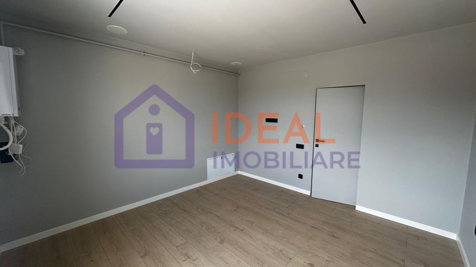 Penthouse cu 3 camere LA CHEIE, cu terasa de 191mpu, zona Calea Surii Mici - Poză 9