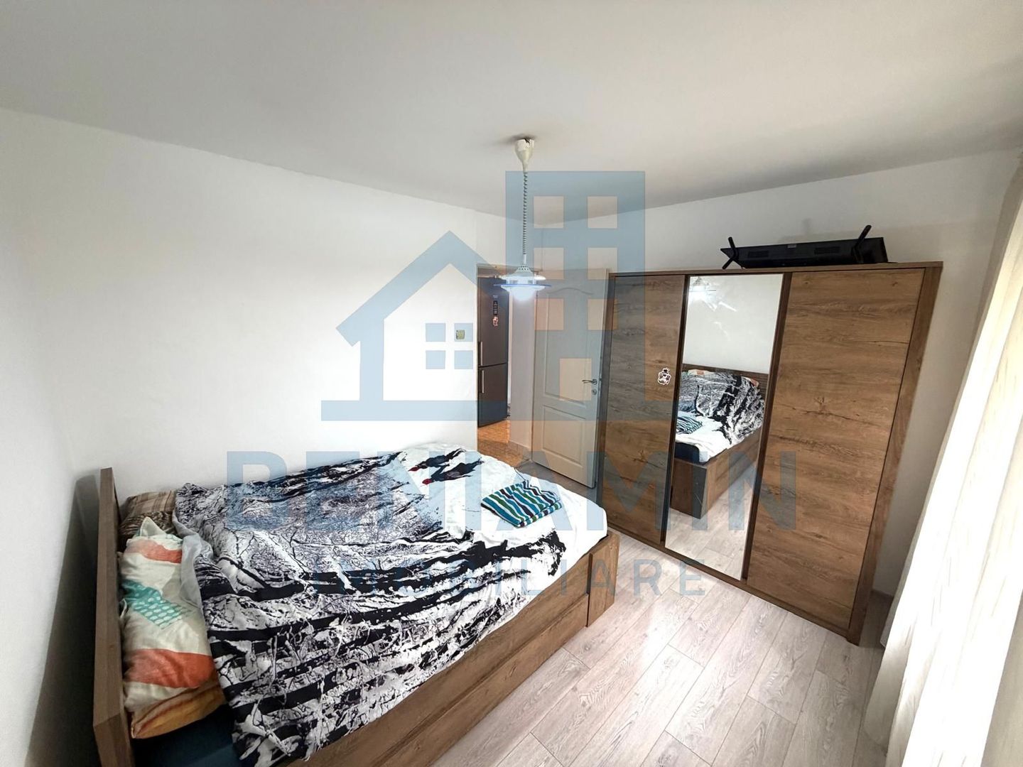 2 camere decomandat - etaj 2 - 52mp - teava de gaze - Sarari - Poză 8