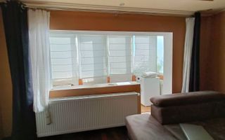 Apartament renovat și decomandat 2 camere | Zona Lunei - Poză 3