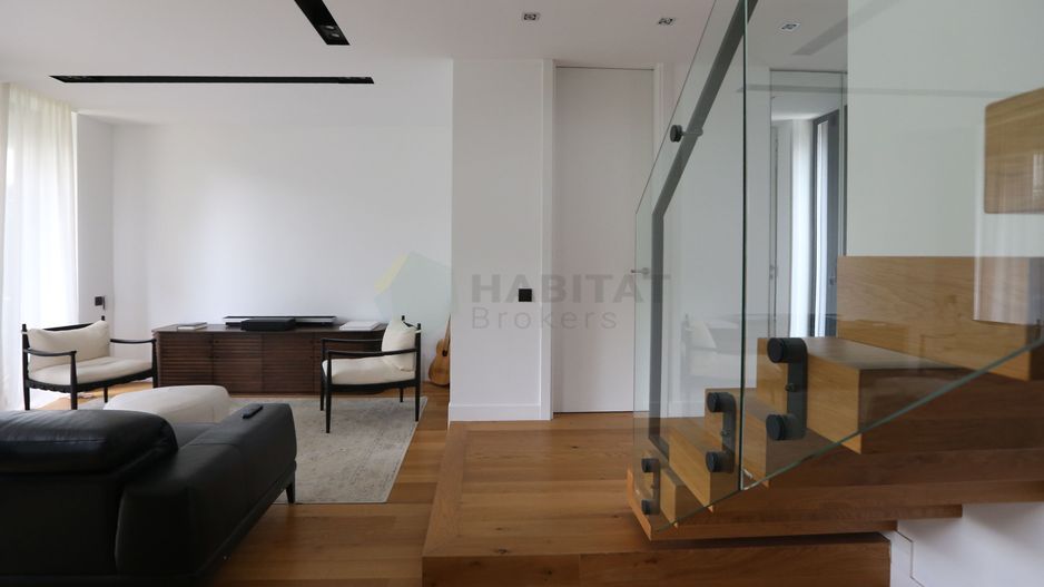 Eleganță pură într-un ansamblu exclusivist – Vilă complet mobilată AMBER GARDEN - Poză 2