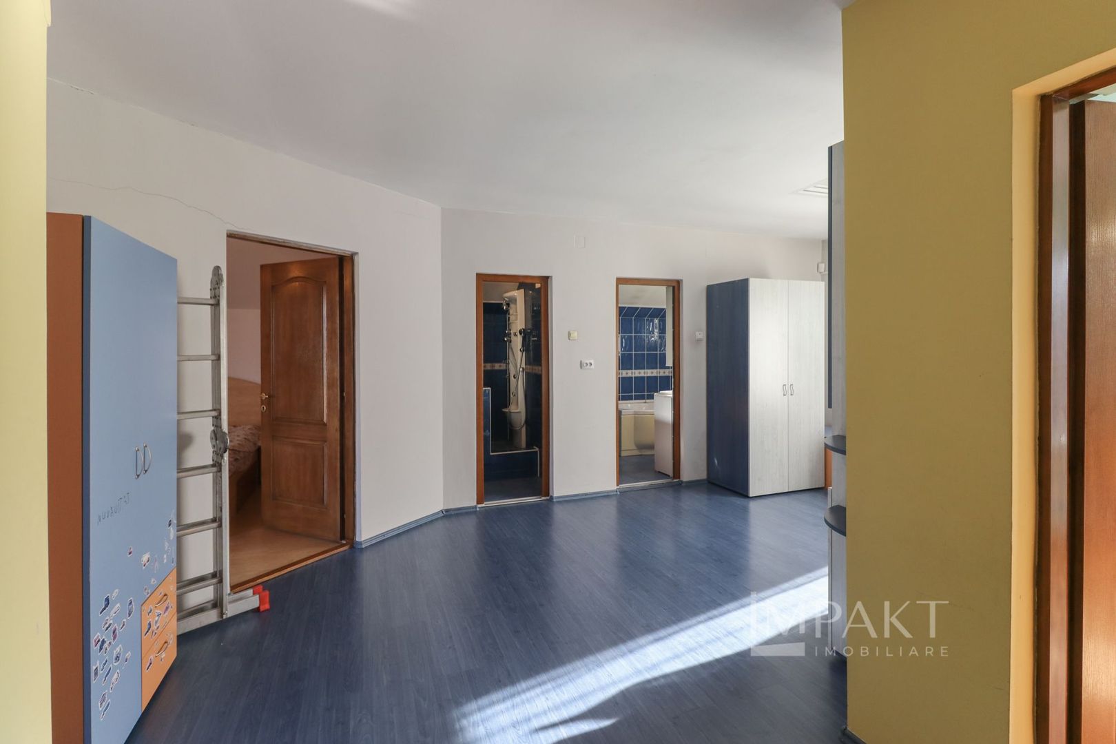 Vila moderna in Europa, curte spatioasa si garaj! - Poză 13