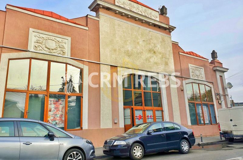 Spatiu comercial Impunator - Zona Centrala - 400 mp + 150 mp Mezanin - Poză 1