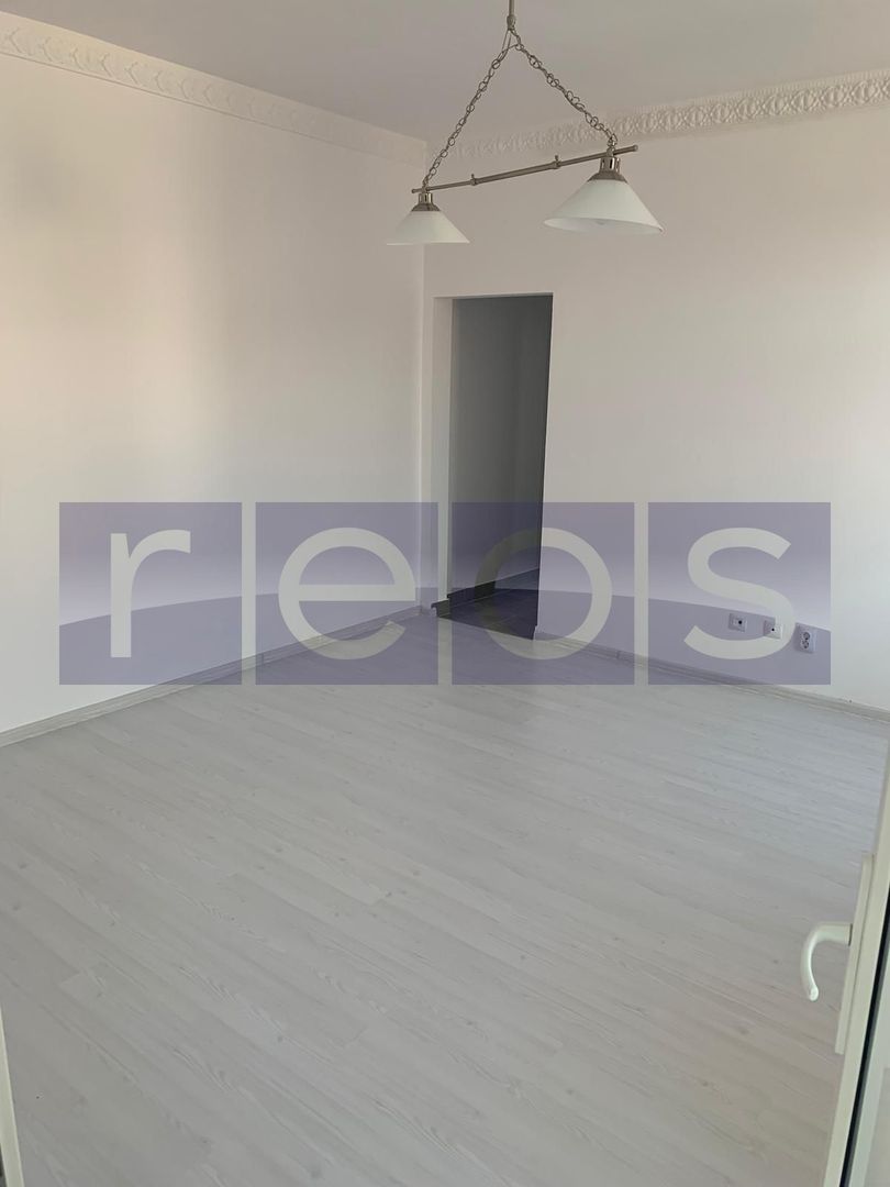 VANZARE - VILA 9 CAMERE  - Vasile Lascar, Mihai Eminescu, Bd. Dacia - Poză 17