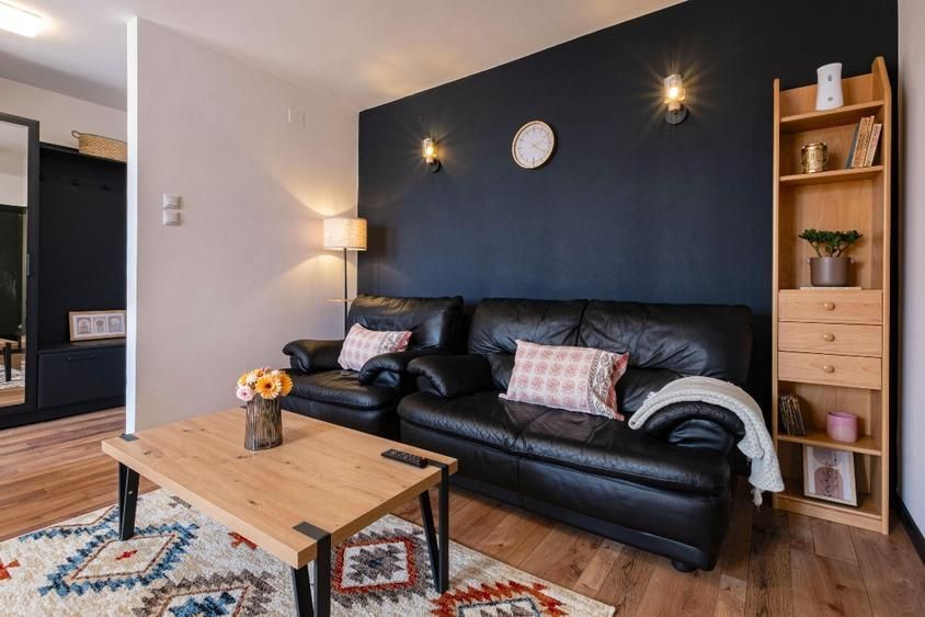 Apartament 2 Camere de vânzare Ultra-Central | Universitate -FARA RISC SEISMIC - Poză 3