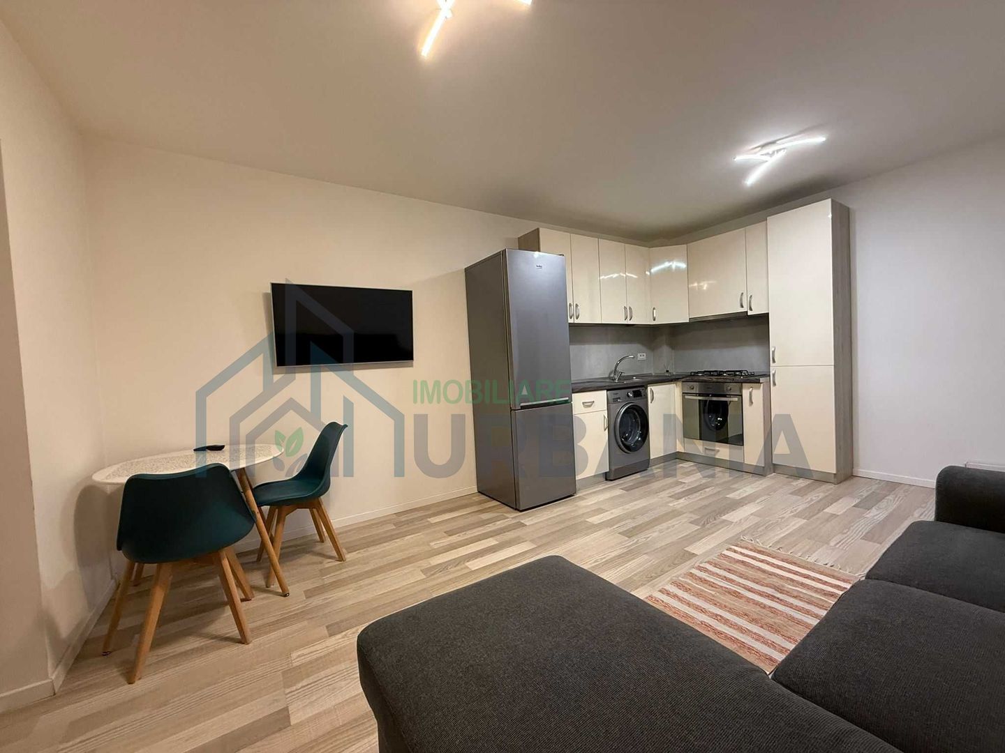 Închiriez apartament 2 camere ESQ Village + loc de parcare - Poză 2