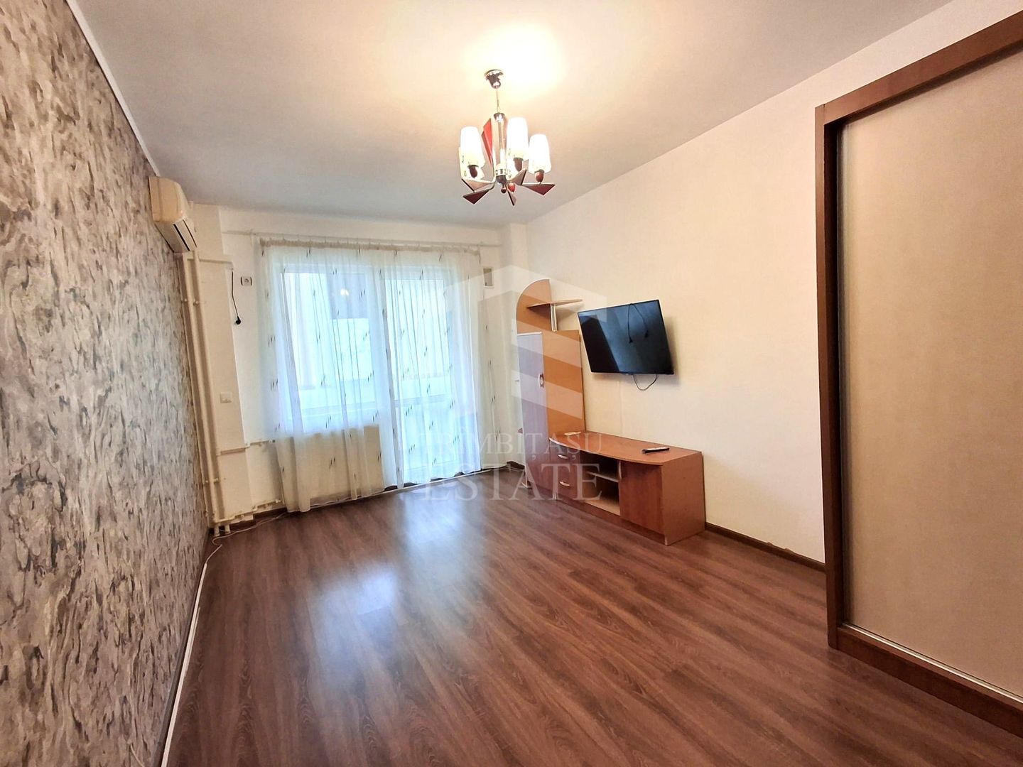 De Vanzare Apartament 2 Camere - Poză 4