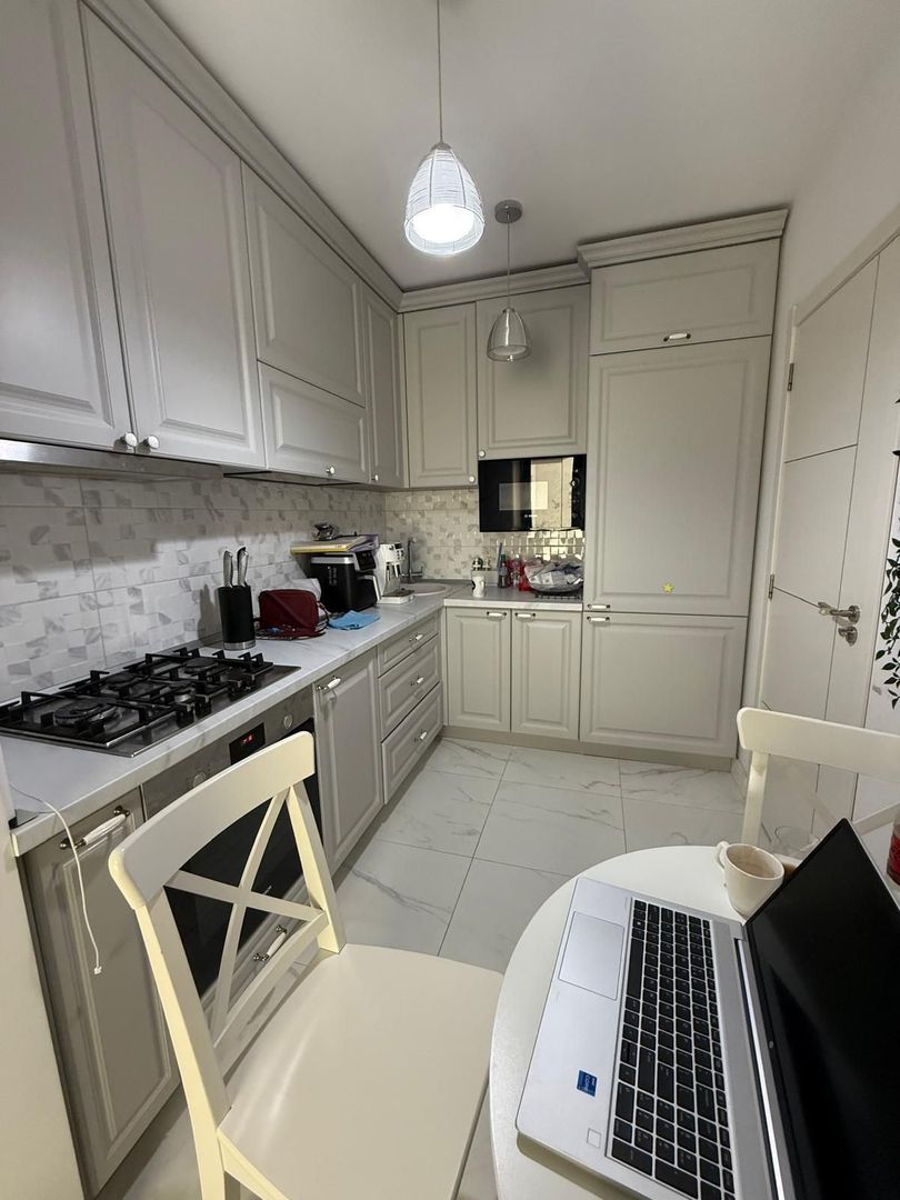 Apartament de vânzare în Bucuresti - Poză 2