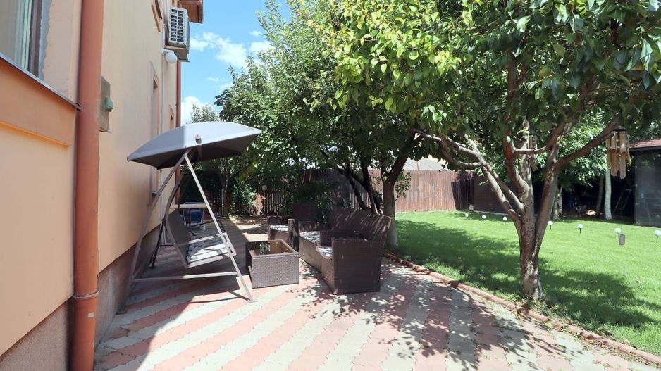 Vilă Individuală cu o curte generoasa zona Aparatorii Patriei - Poză 36