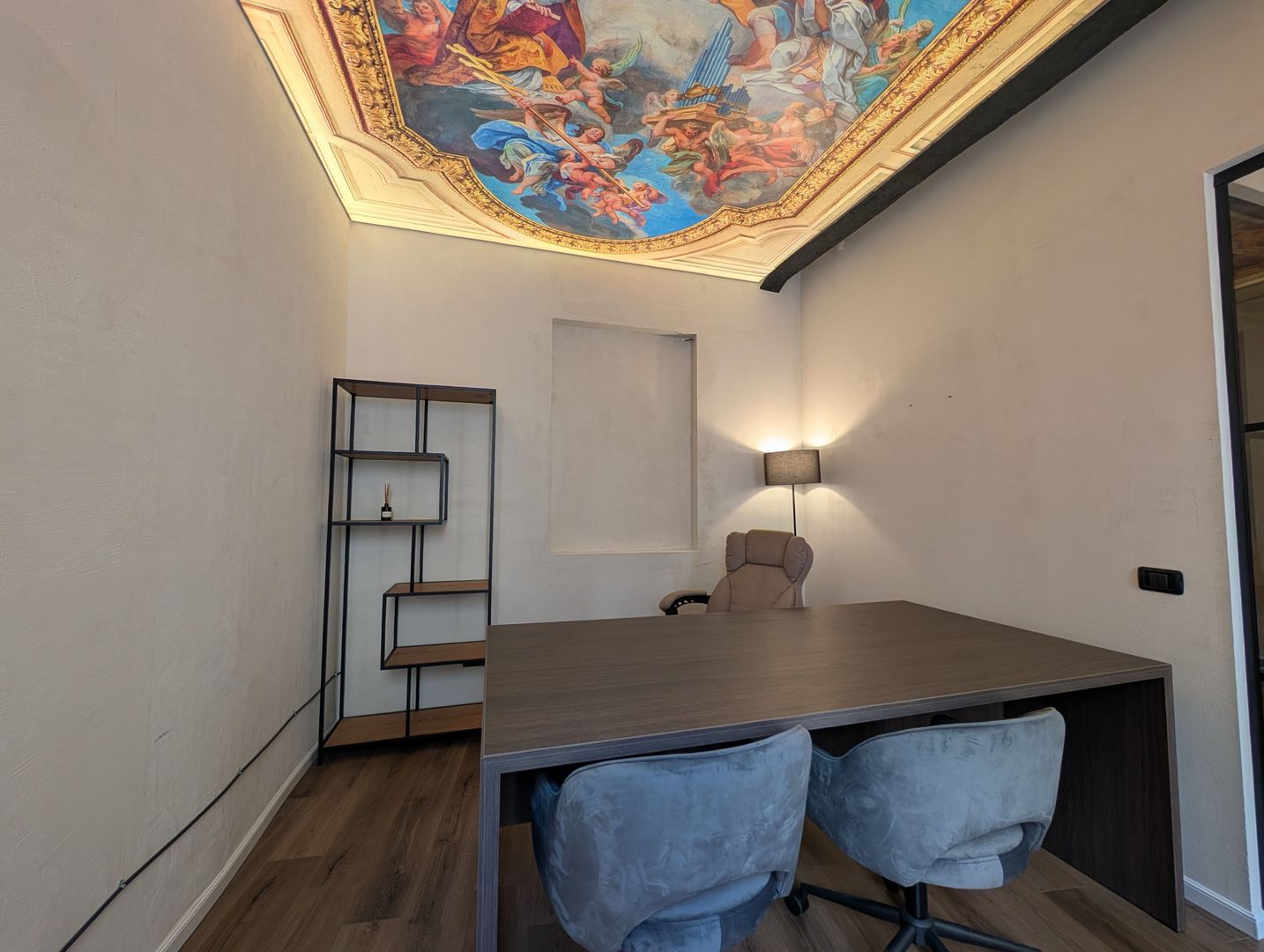 Coworking modern în zona Cișmigiu – 3 birouri de închiriat - Poză 57