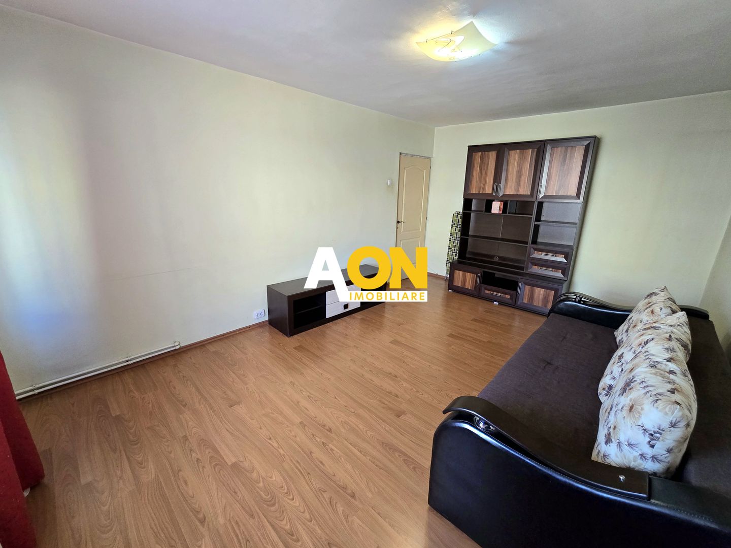 Apartament cu 2 Camere, Etaj 1, Zona Sub Stadion - Poză 6