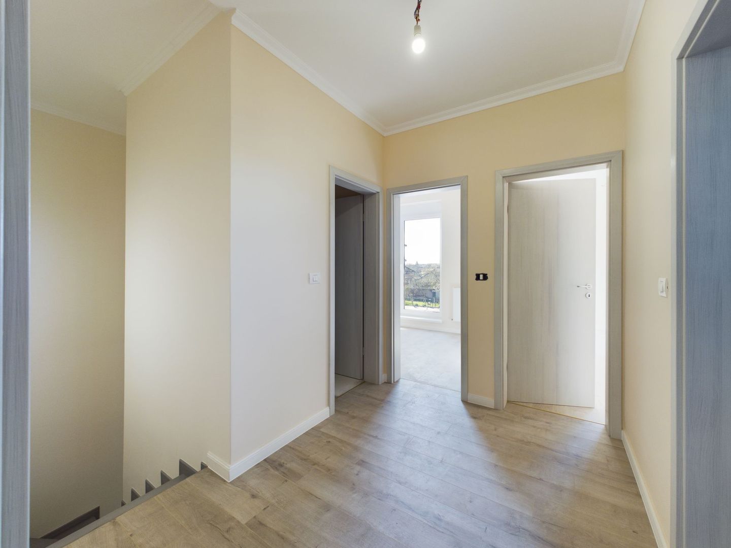 Casă înșiruită la cheie Aradul Nou - Poză 17