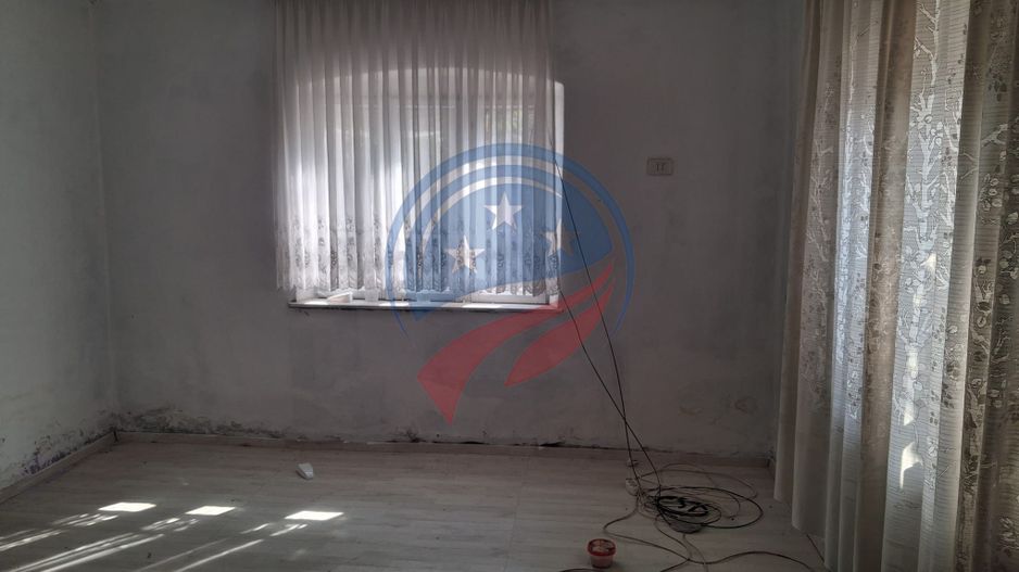Casa 3 camere, teren 736 mp, de vanzare în Bailesti - Poză 4