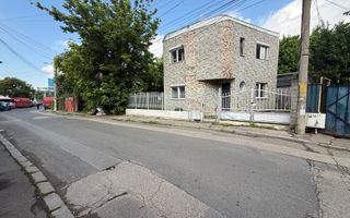 Casa rexeptionata in 2025 singura in curte - Poză 4
