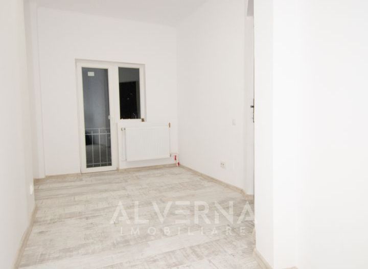 Apartament 2 camere cu 2 bai, pe 2 niveluri in vila renovata - Central - Poză 10