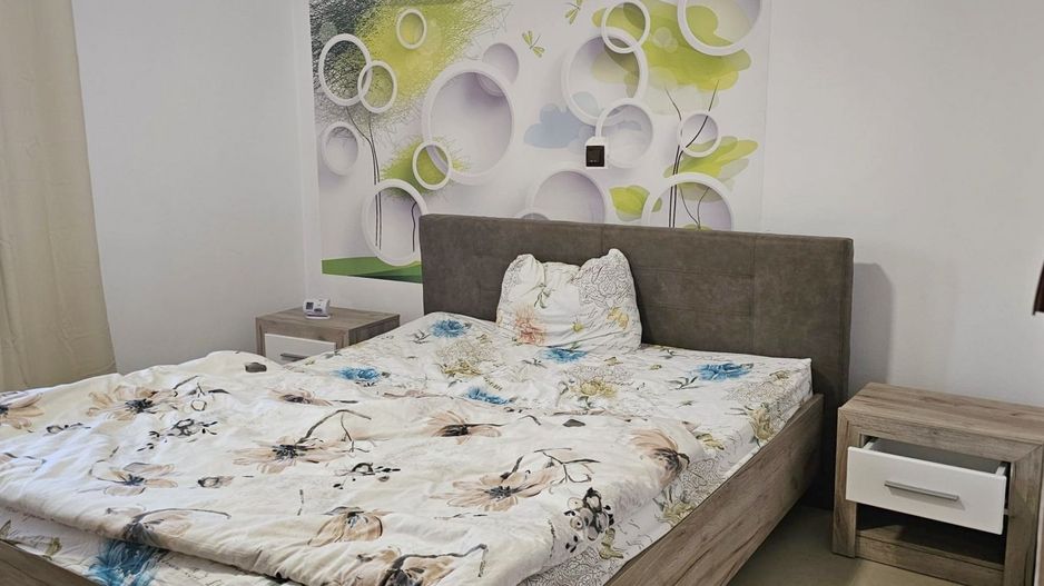 Apartament cu 3 camere, 102 mp, parter, mobilat  - zona Gara - Centru - Poză 3