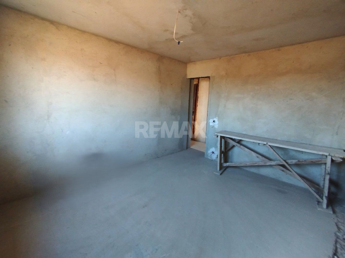 CASĂ CU 2 NIVELE – 136 m² | 4 DORMITOARE | 7 ARI ANENII NOI - Poză 9