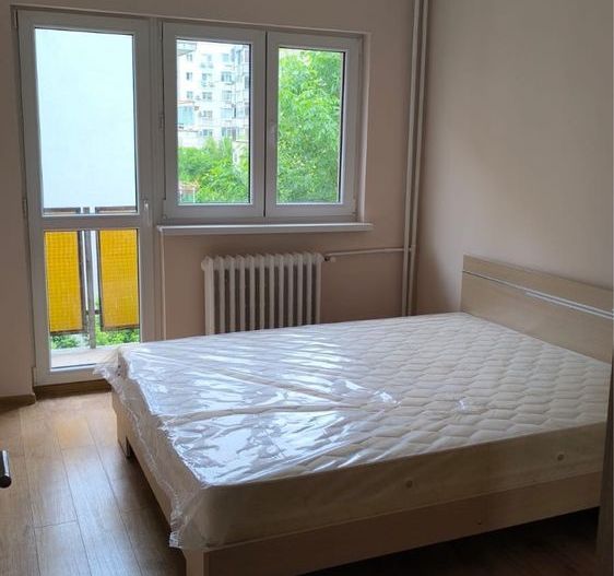 Apartament 3 camere de închiriat Tineretului - Poză 1