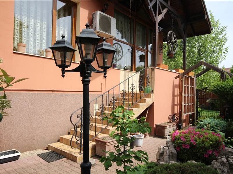 Vila frumoasa de vanzare in zona Balcescu! - Poză 16