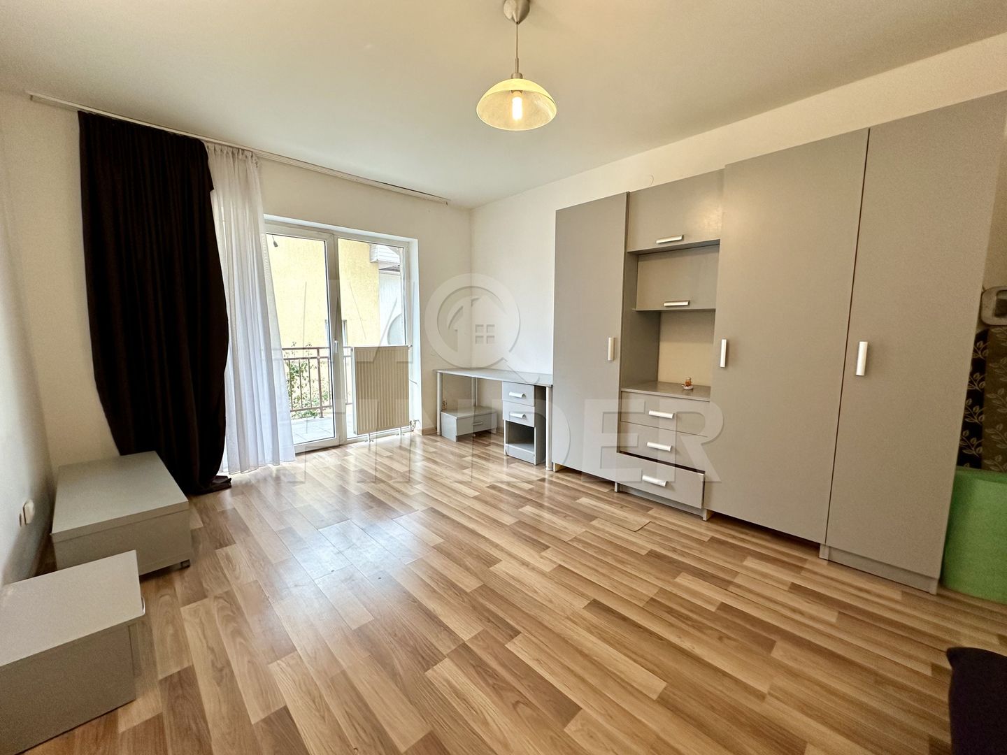 Vanzare 2 camere Zorilor, zona Profi etaj 1,  imobil nou, garaj - Poză 1