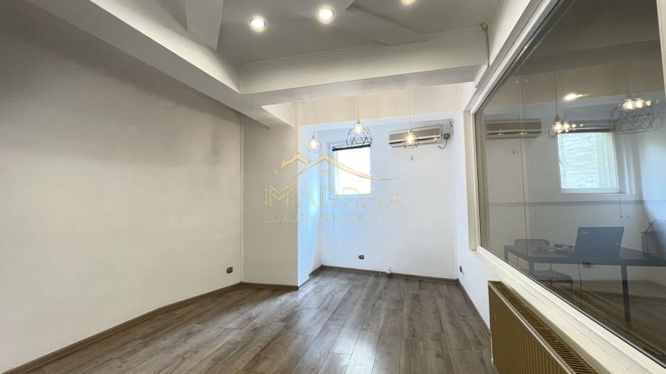Spatiu birouri**5 camere **160 mp** // Piata Romana - Poză 24