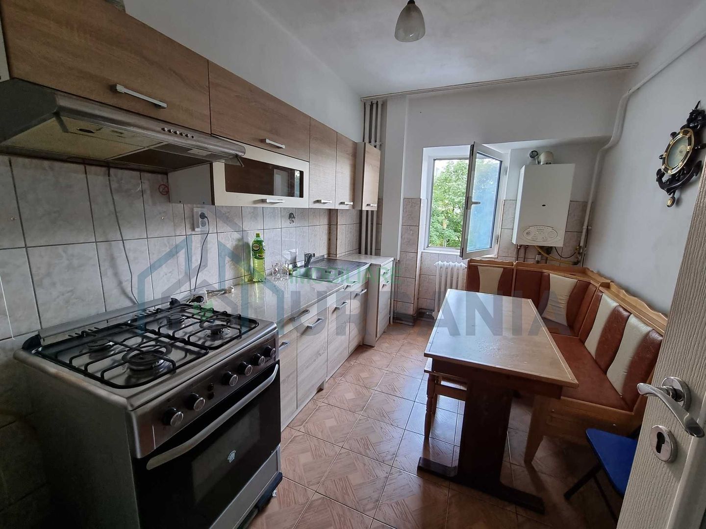 Apartament 3 camere decomandat, 70 mp, etaj 1/8, Bd. Socola – Podu Roș (zona Jumbo – Granit) - Poză 5