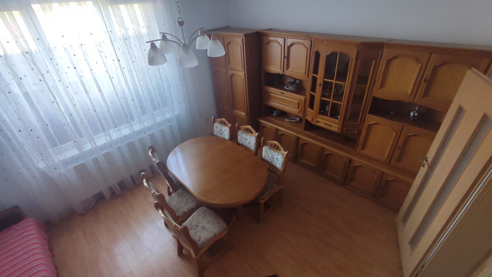 Casa de Inchiriat zona Piata 1 Mai - Poză 2